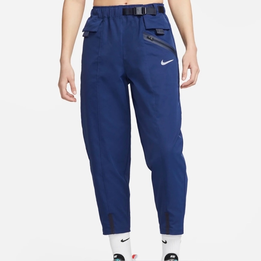 100% Authentic Nike Tech Pack dri-fit woven pants in size large